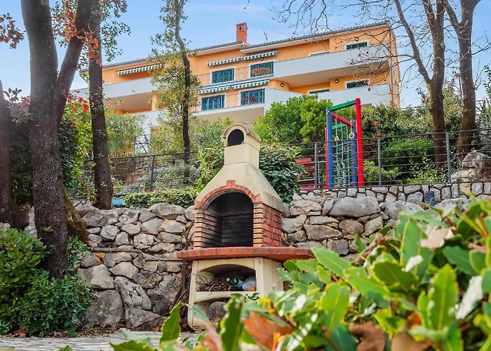 Apartman Cozy In Mošćenička Draga